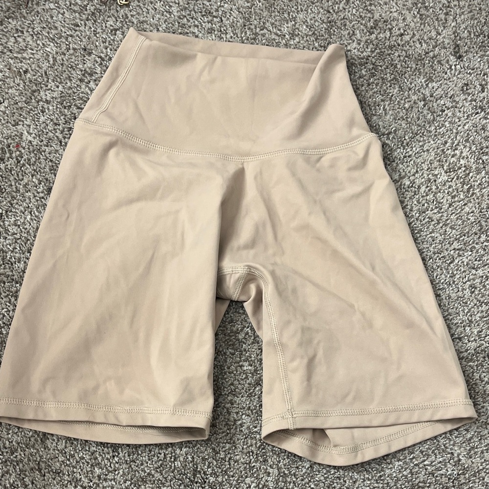 NVGTN Women's Beige Bike Shorts